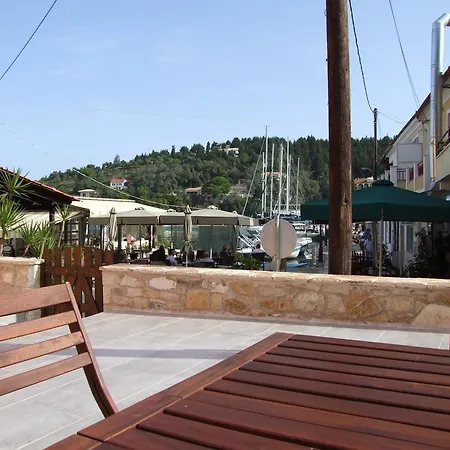 Lovely Lakka (Paxos)